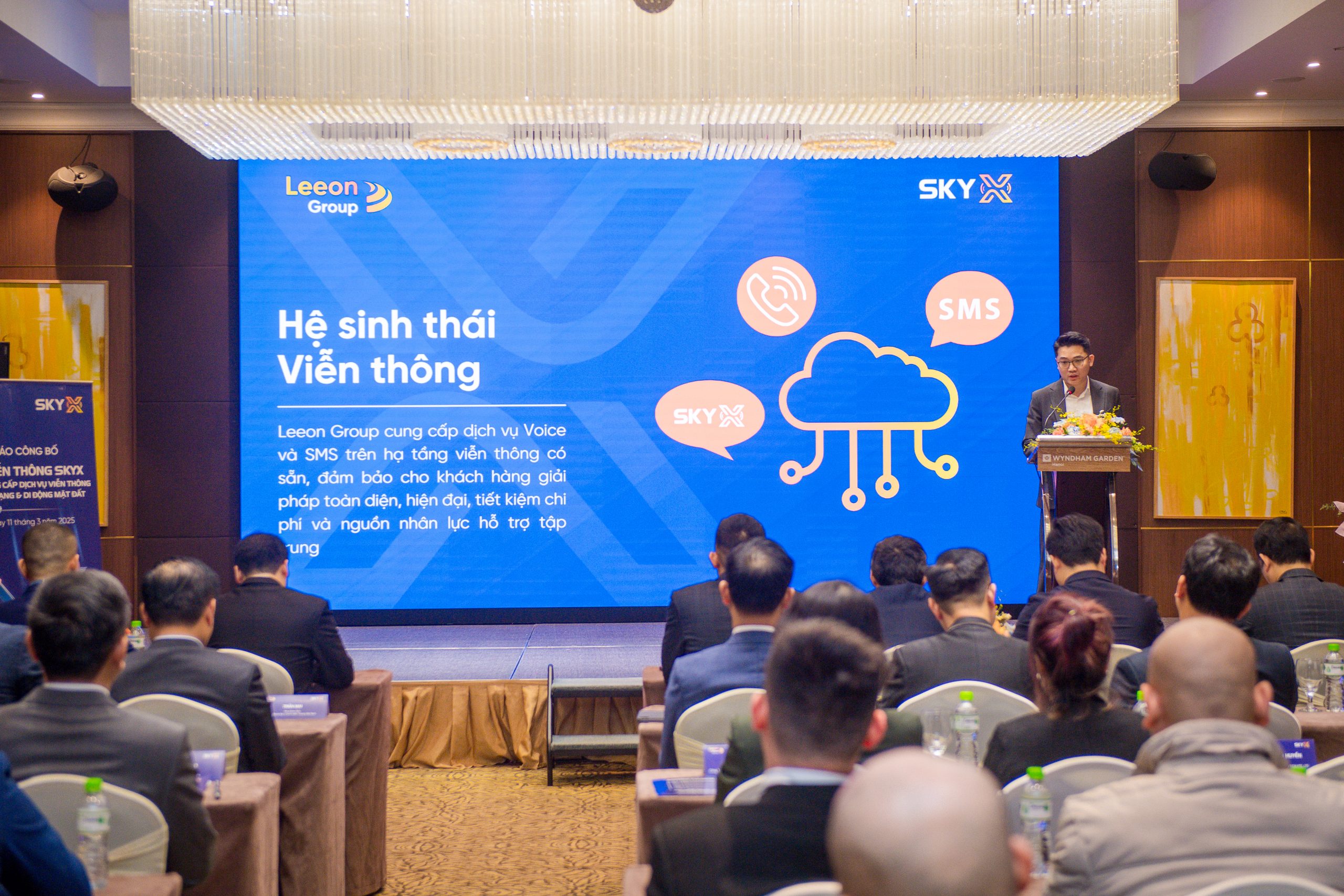 SkyX-ra-mắt